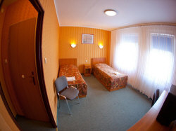 HOTEL kambariai apgyvendinimo laisvalaikio konferencijų renginiai Swarzędz Poznań Lenkijoje